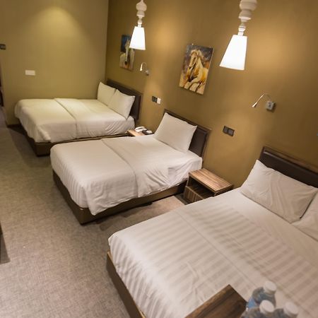 Z Hotel Іпох Екстер'єр фото